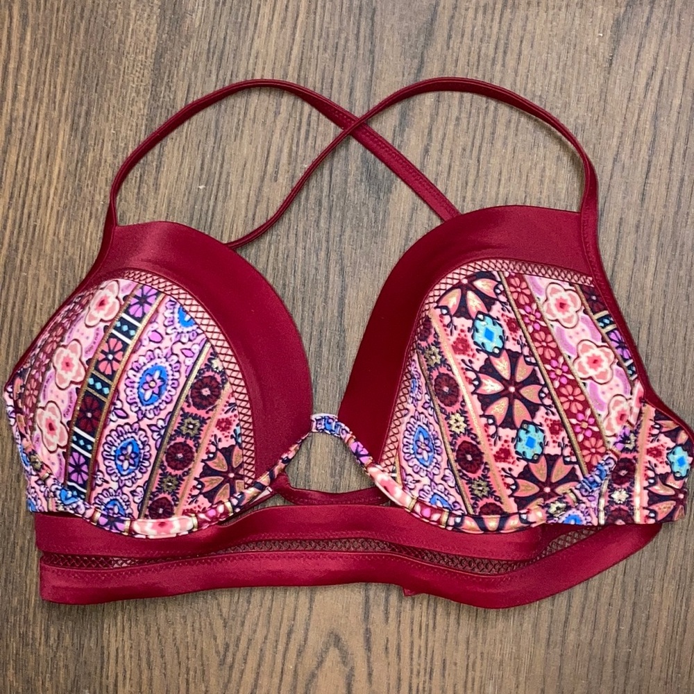 New Shade & Shore Bikini Top     Size 38C